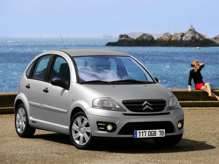 Citroen C3 VTR 2005 года  (фото 38 из 45)